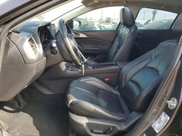 2018 MAZDA 3 Touring