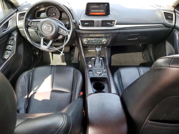 2018 MAZDA 3 Touring