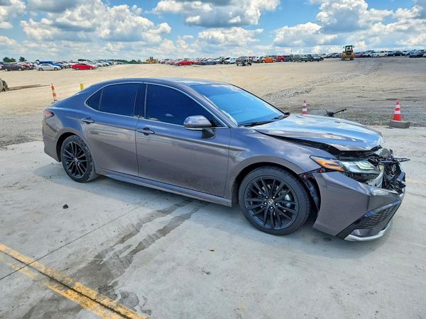 2023 TOYOTA CAMRY XSE