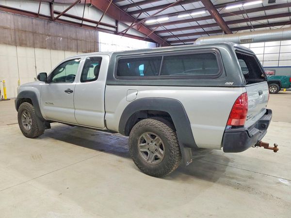 2013 TOYOTA TACOMA Delux