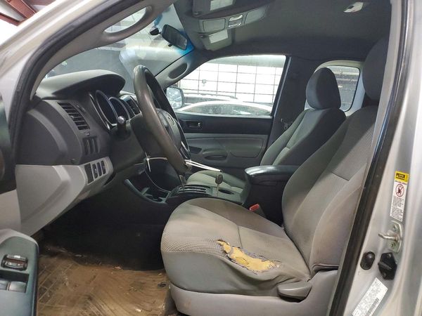 2013 TOYOTA TACOMA Delux