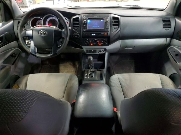 2013 TOYOTA TACOMA Delux