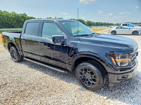 2025 FORD F150 XLT