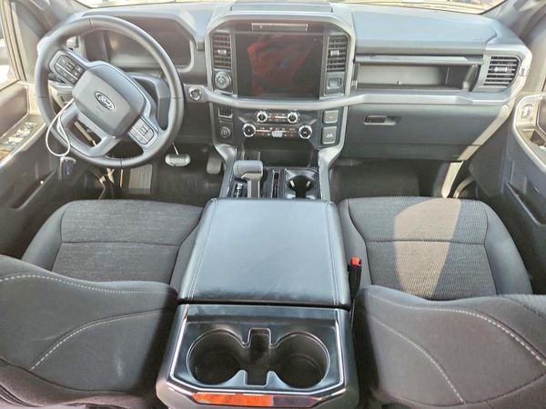 2025 FORD F150 XLT