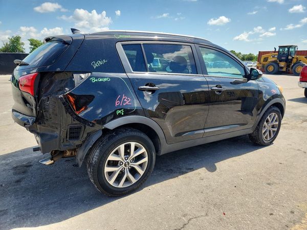 2015 KIA SPORTAGE GL - Middle-low
