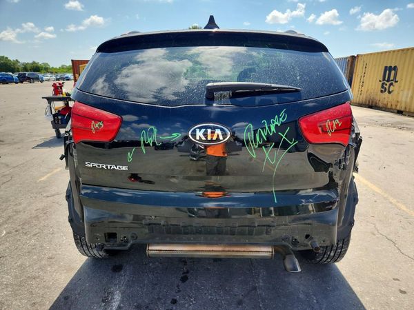 2015 KIA SPORTAGE GL - Middle-low