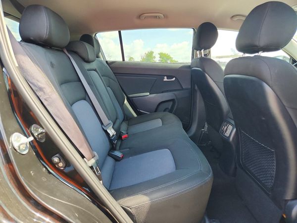 2015 KIA SPORTAGE GL - Middle-low