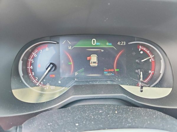 2024 TOYOTA RAV4 XLE