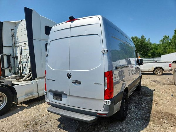 2020 MERCEDES-BENZ SPRINTER 907 (VS30)