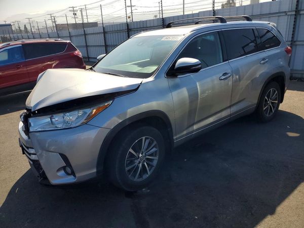 2018 TOYOTA HIGHLANDER SE/XLE