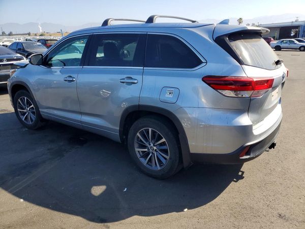 2018 TOYOTA HIGHLANDER SE/XLE