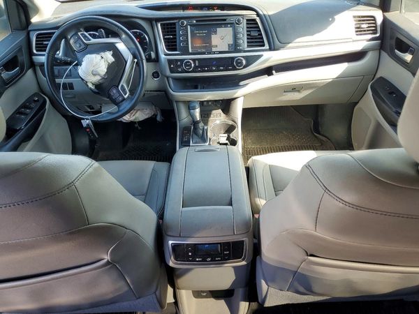 2018 TOYOTA HIGHLANDER SE/XLE