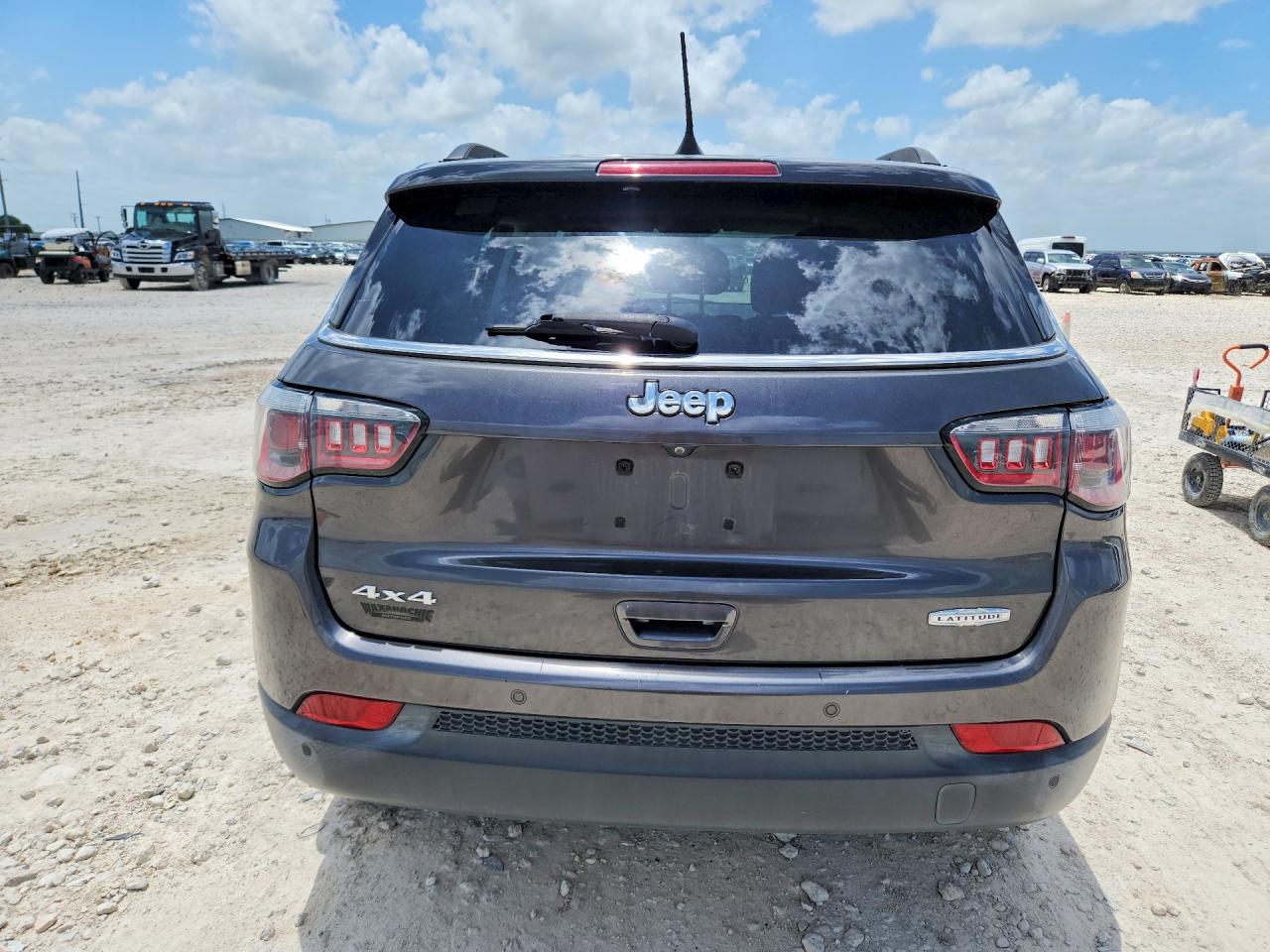 2018 JEEP COMPASS LATITUDE 4X4