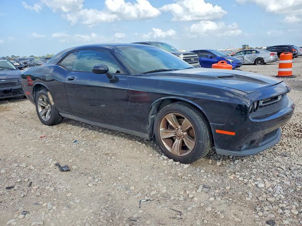 2016 DODGE CHALLENGER SXT