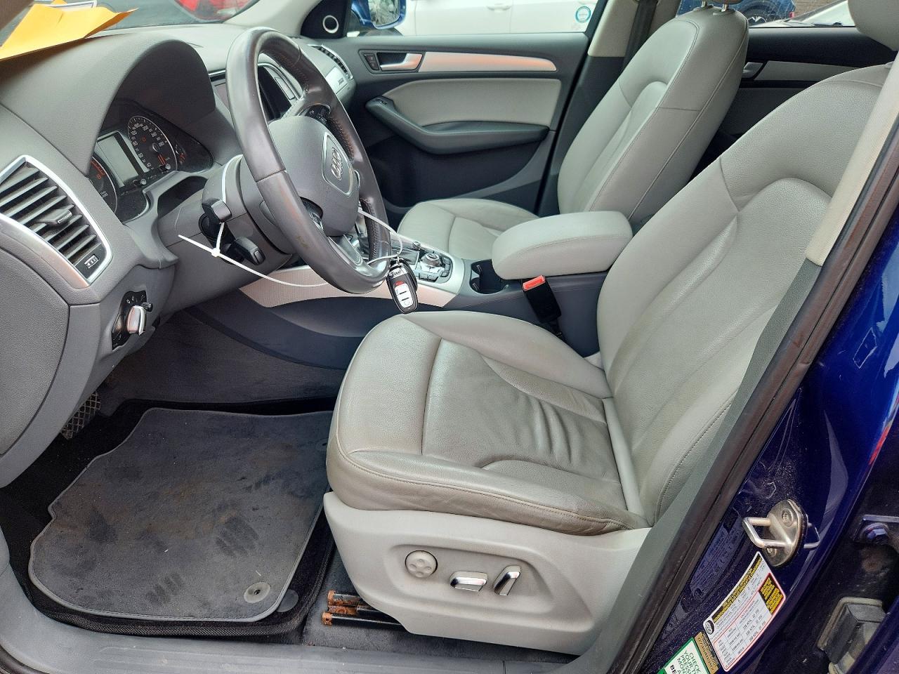 2013 AUDI Q5 Premium Plus