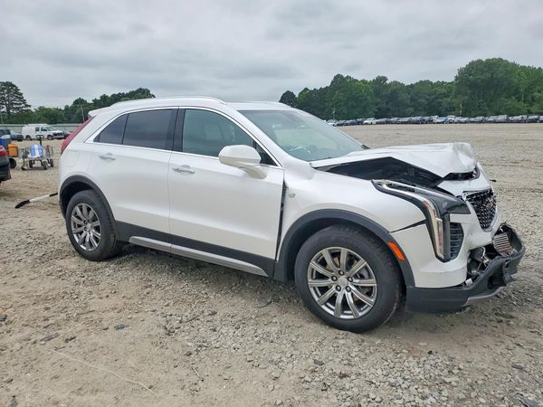 2020 CADILLAC XT4 Premium Luxury
