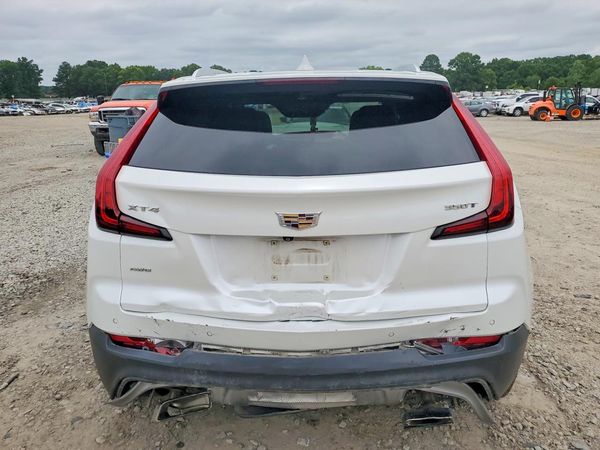 2020 CADILLAC XT4 Premium Luxury