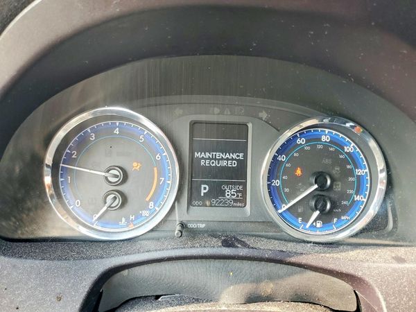 2017 TOYOTA COROLLA