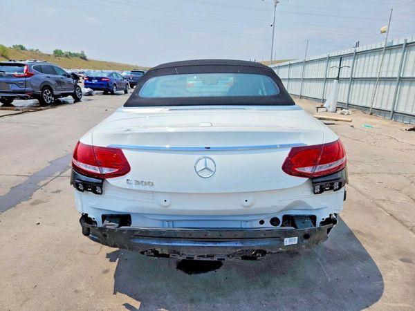 2018 MERCEDES-BENZ C C300