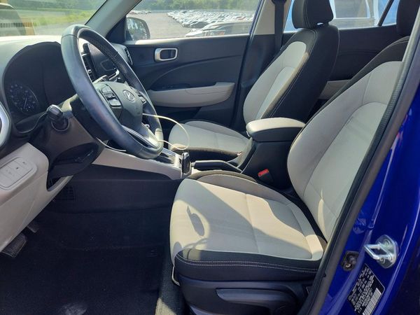 2021 HYUNDAI VENUE SEL & Denim