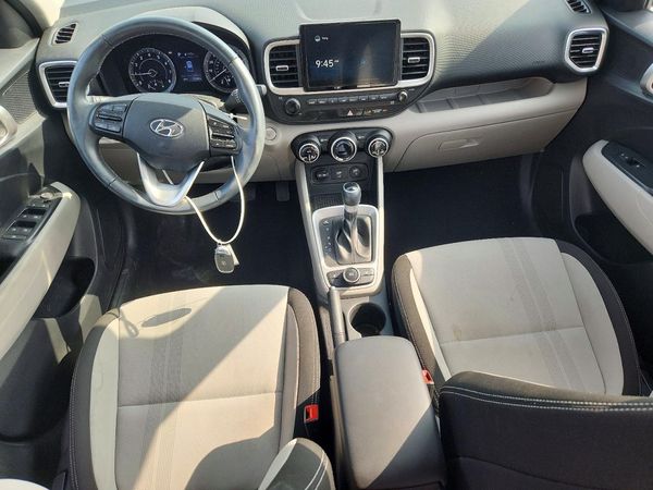 2021 HYUNDAI VENUE SEL & Denim