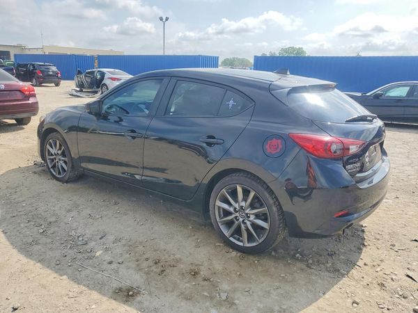 2018 MAZDA 3 Touring