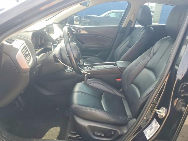 2018 MAZDA 3 Touring