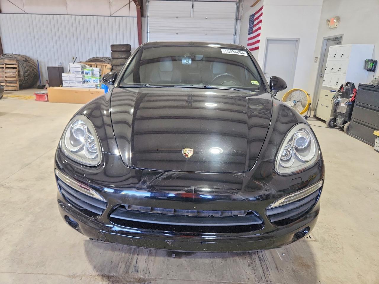 2011 PORSCHE CAYENNE