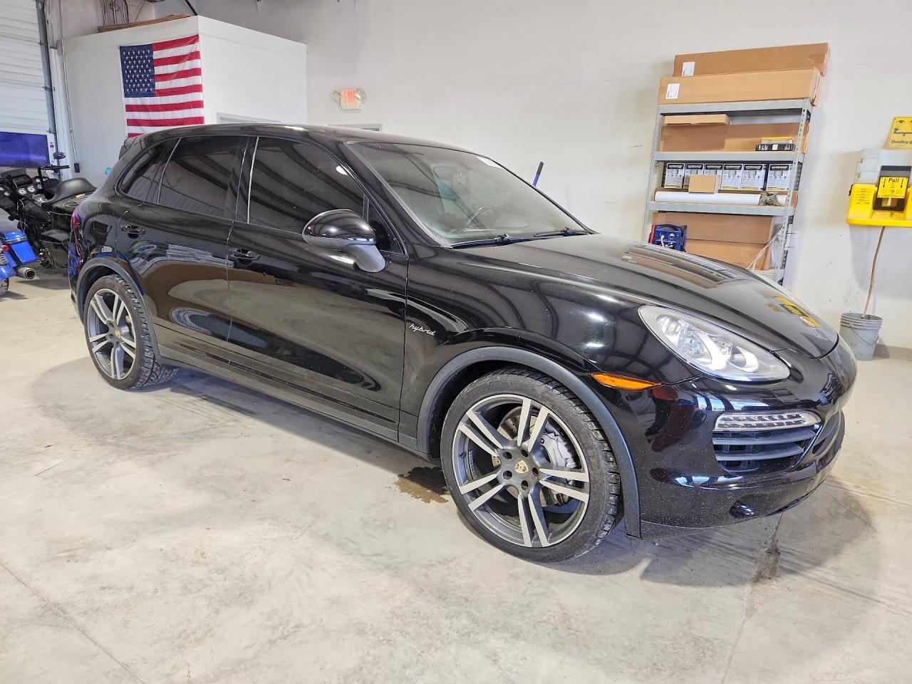 2011 PORSCHE CAYENNE