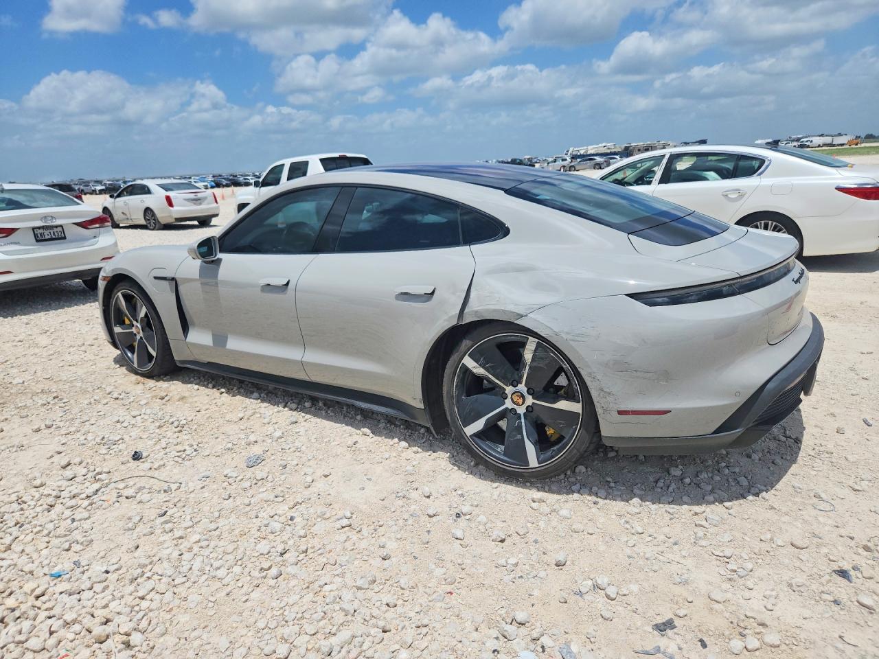 2021 PORSCHE TAYCAN Turbo / Turbo S