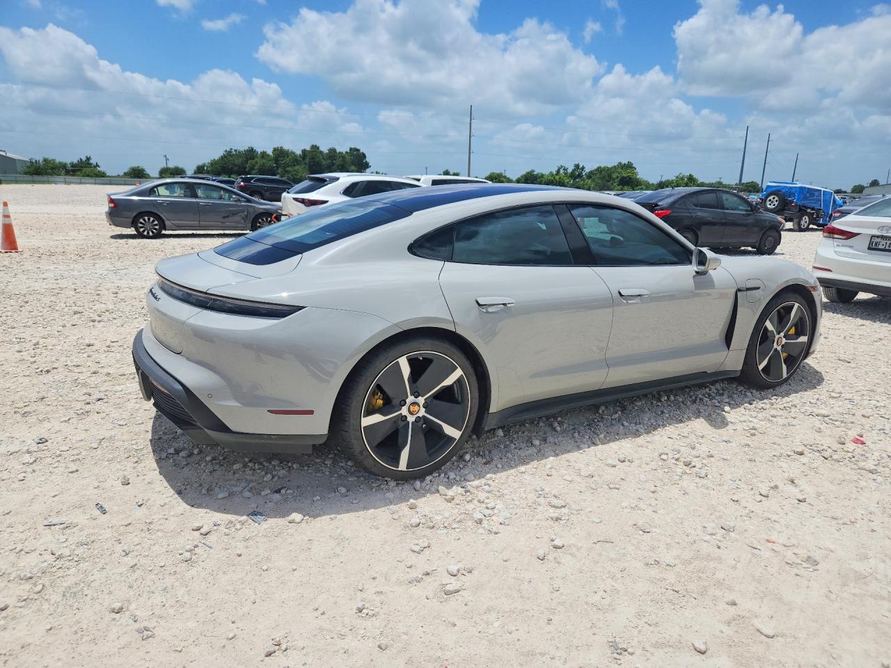 2021 PORSCHE TAYCAN Turbo / Turbo S