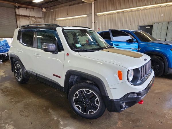 2016 JEEP RENEGADE TRAILHAWK 4X4