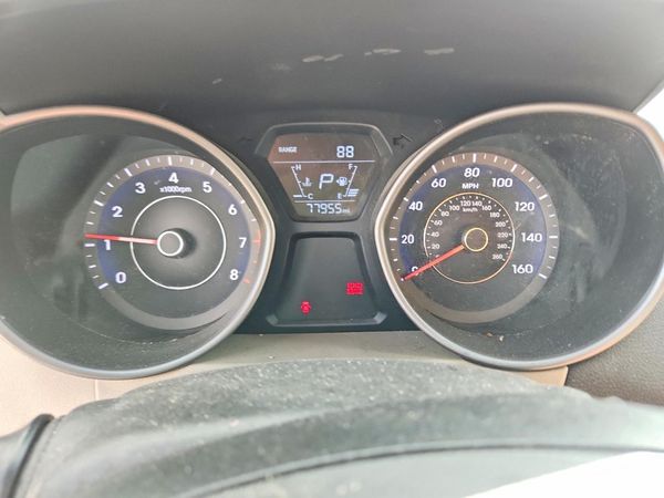 2016 HYUNDAI ELANTRA