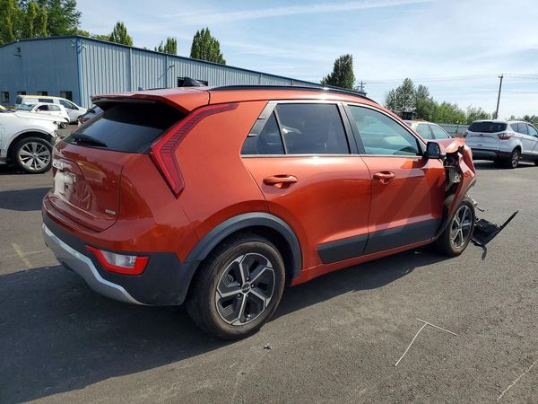 2023 KIA NIRO EX