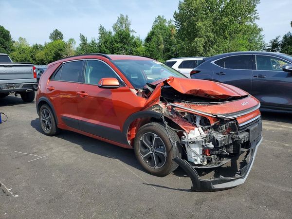 2023 KIA NIRO EX