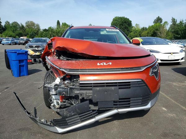 2023 KIA NIRO EX