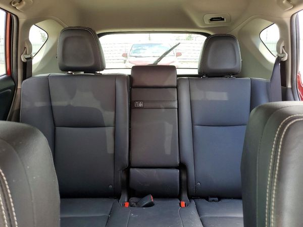 2018 TOYOTA RAV4 Ltd — SUVN