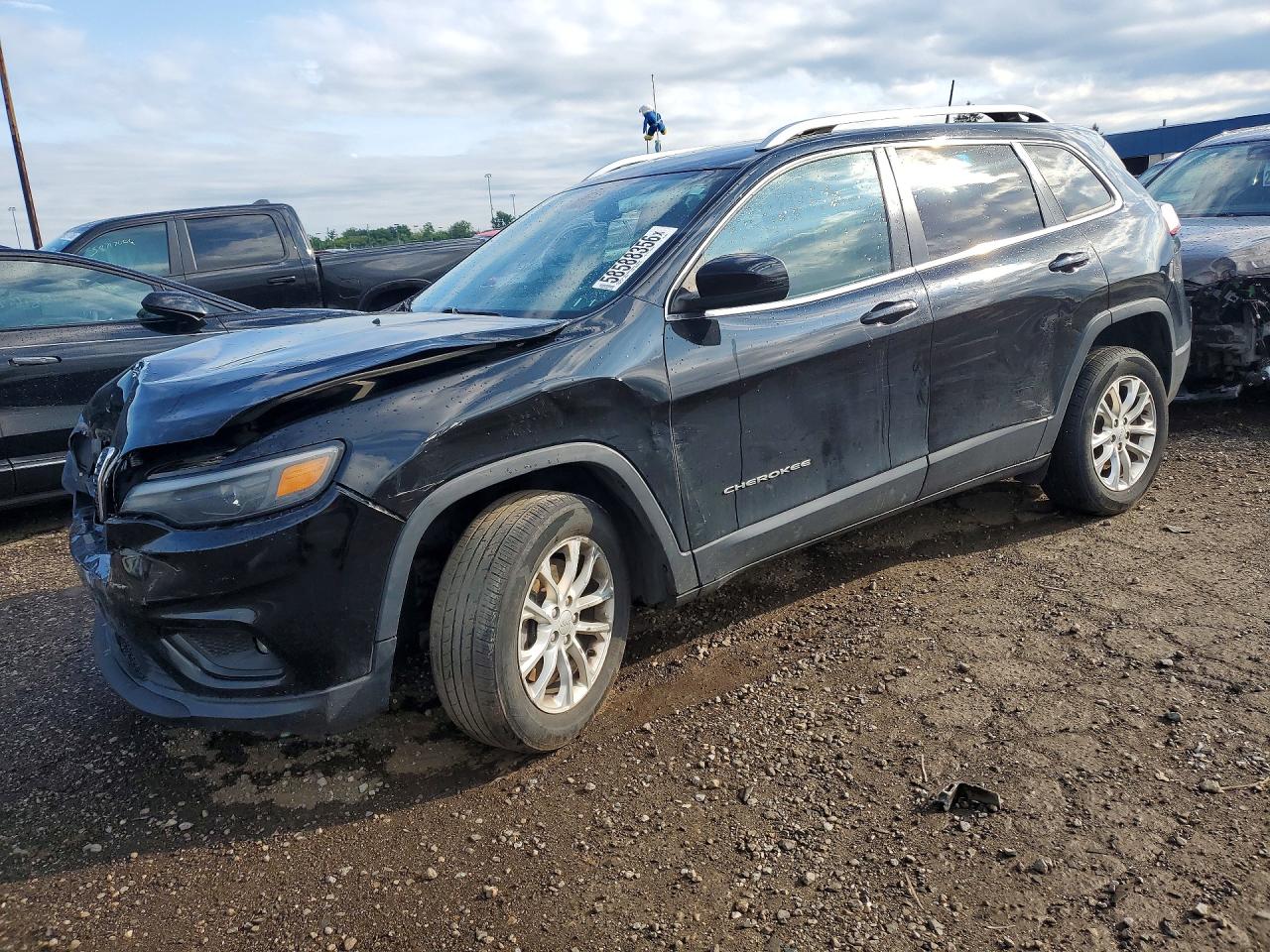 2019 JEEP CHEROKEE LATITUDE FWD