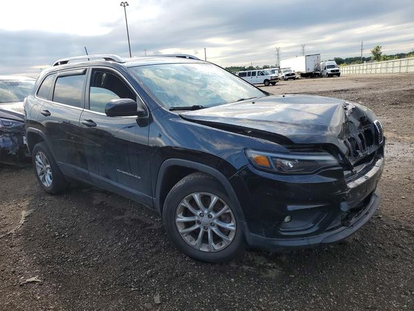 2019 JEEP CHEROKEE LATITUDE FWD