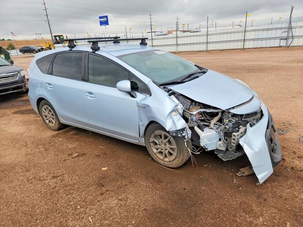 2015 TOYOTA PRIUS V