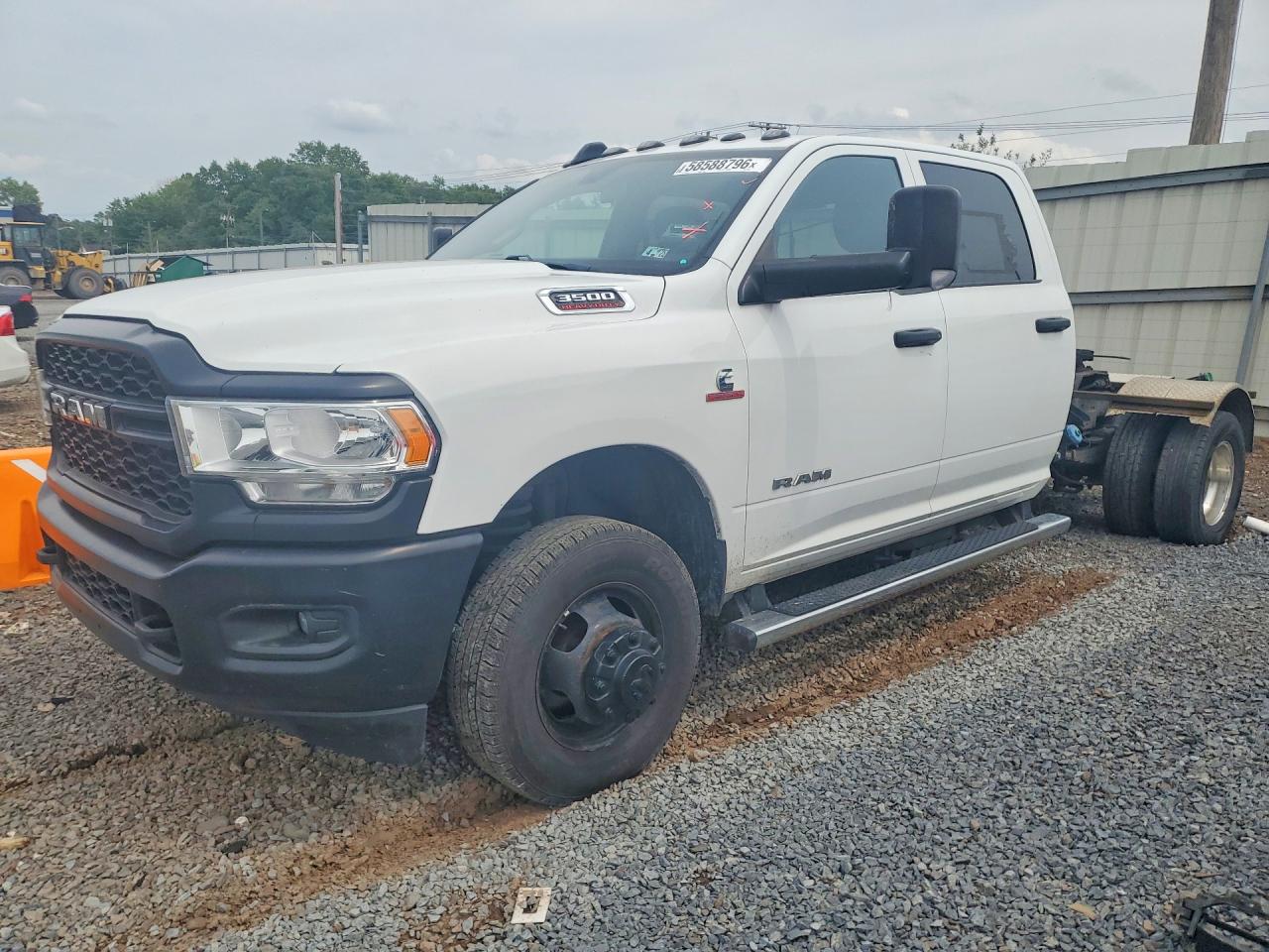 2022 RAM 3500 CREW CAB CHASSIS