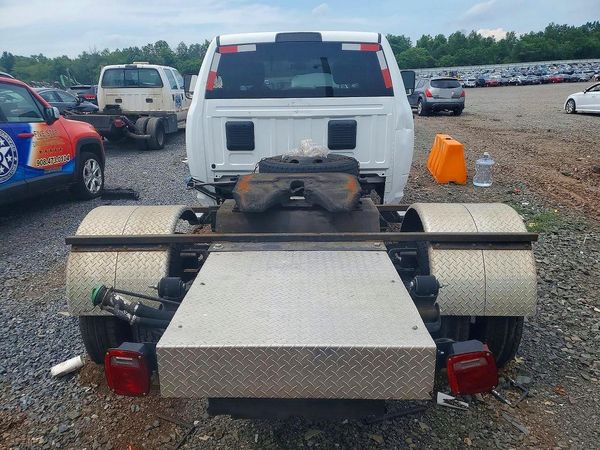 2022 RAM 3500 CREW CAB CHASSIS