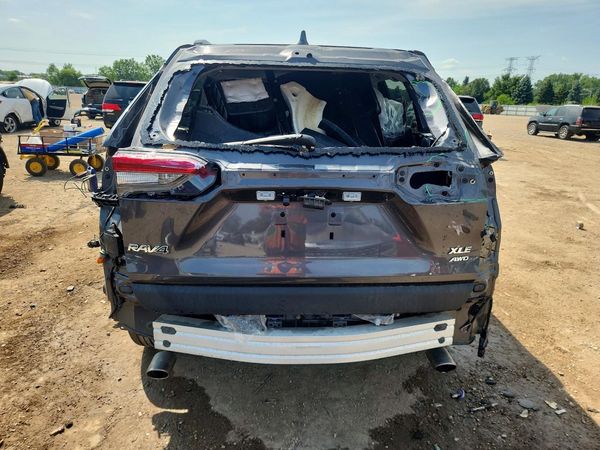 2019 TOYOTA RAV4 XLE / XLE Premium 4WD