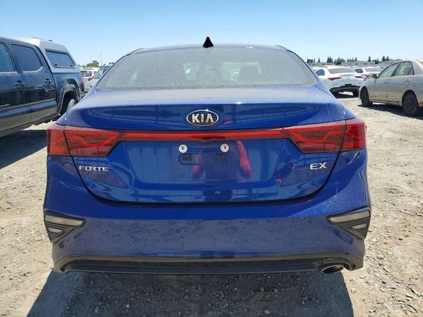 2021 KIA FORTE EX