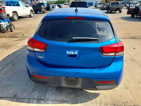 2022 KIA RIO LX, S