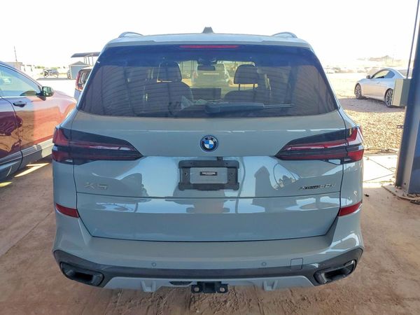 2024 BMW X5 xDrive50e