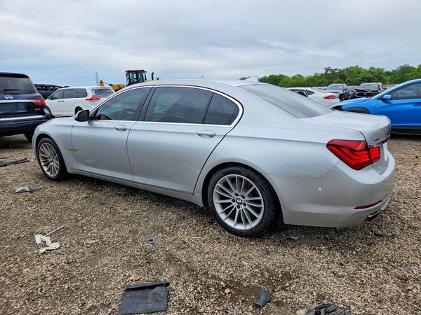2013 BMW 750