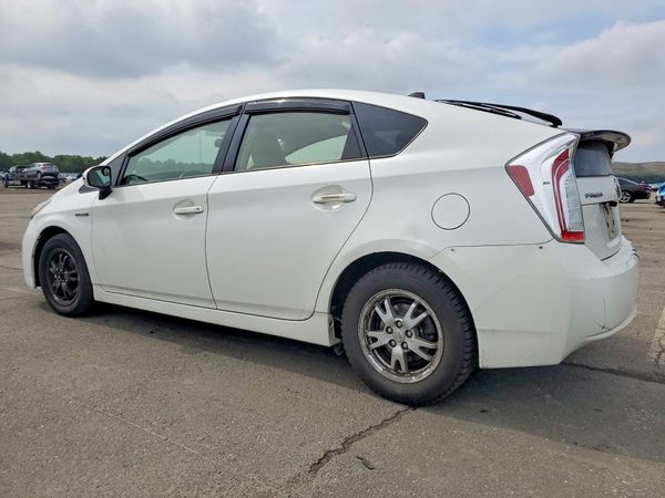 2015 TOYOTA PRIUS