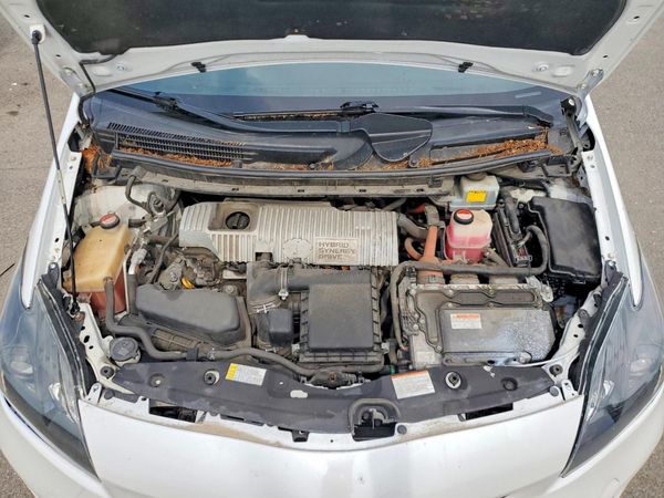 2015 TOYOTA PRIUS