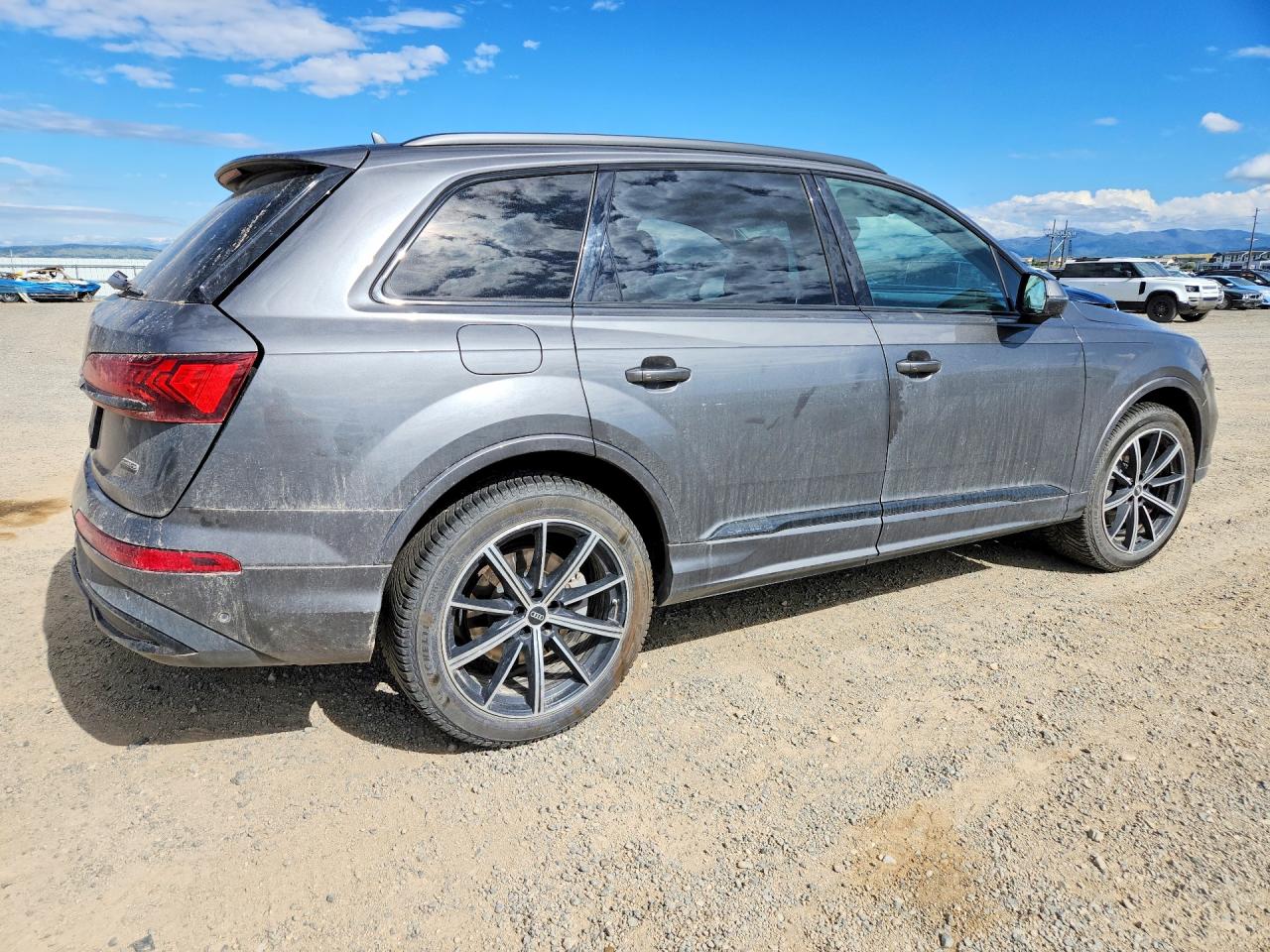 2023 AUDI Q7